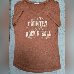 Maurices Women's Country Rock Tee - Brown & White Size Medium EUC